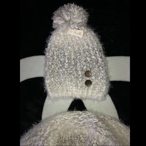 Simply Noelle hat and shawl